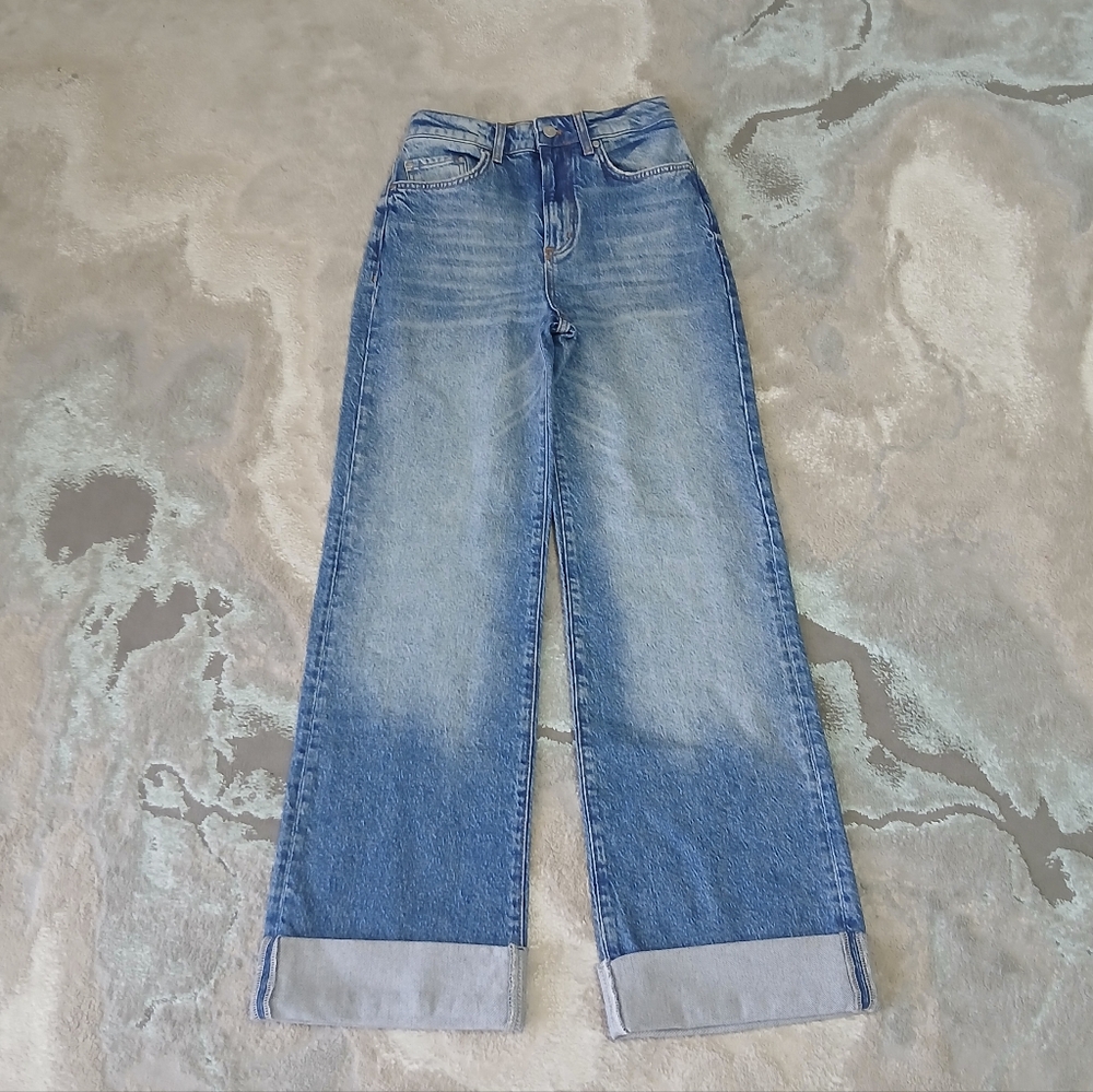 Pilcro‎ The Austyn High-Rise Cuffed Wide-Leg Jeans - Picture 2 of 13